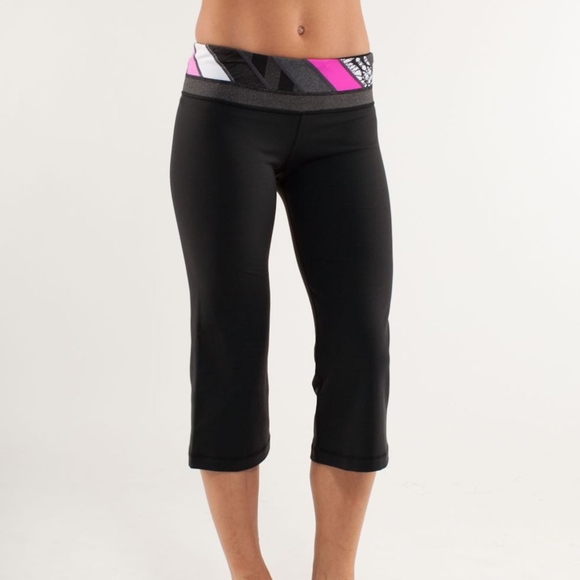 lululemon athletica Pants - Lululemon Groove Crop Leggings